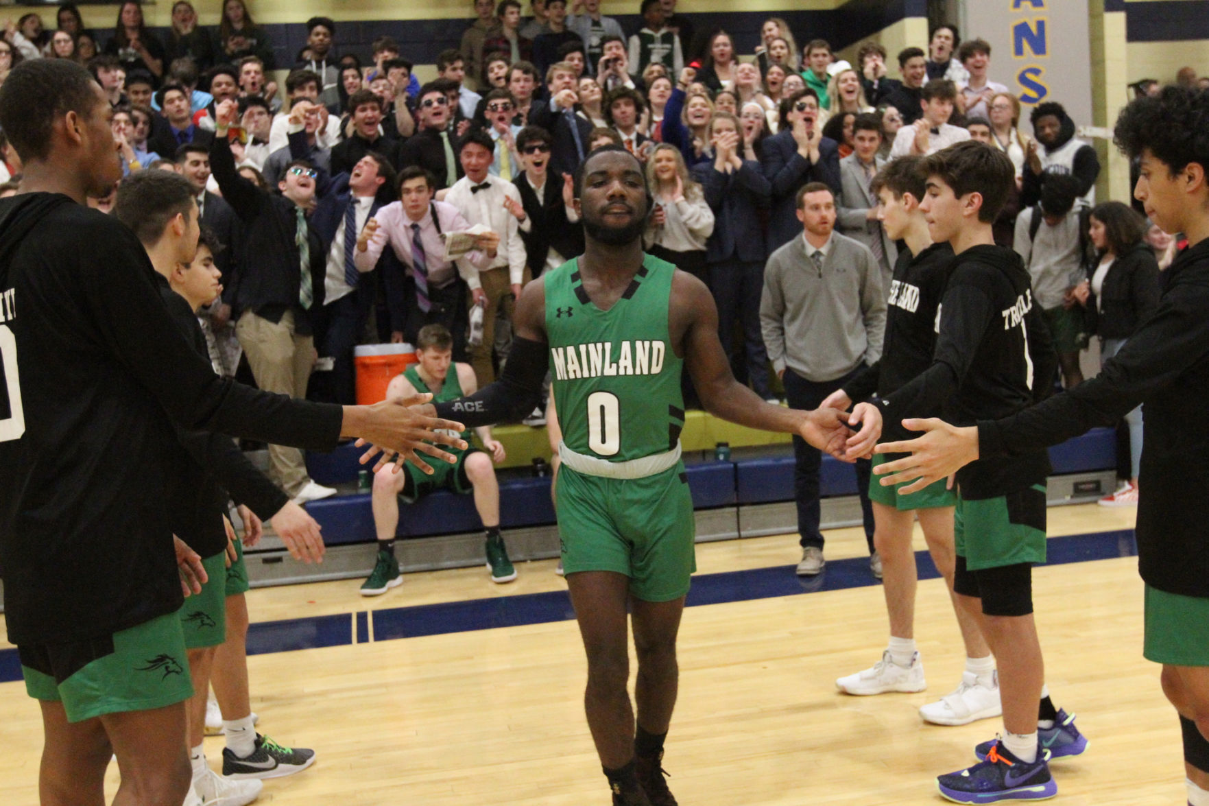 Holy Spirit Mainalnd boys basketball